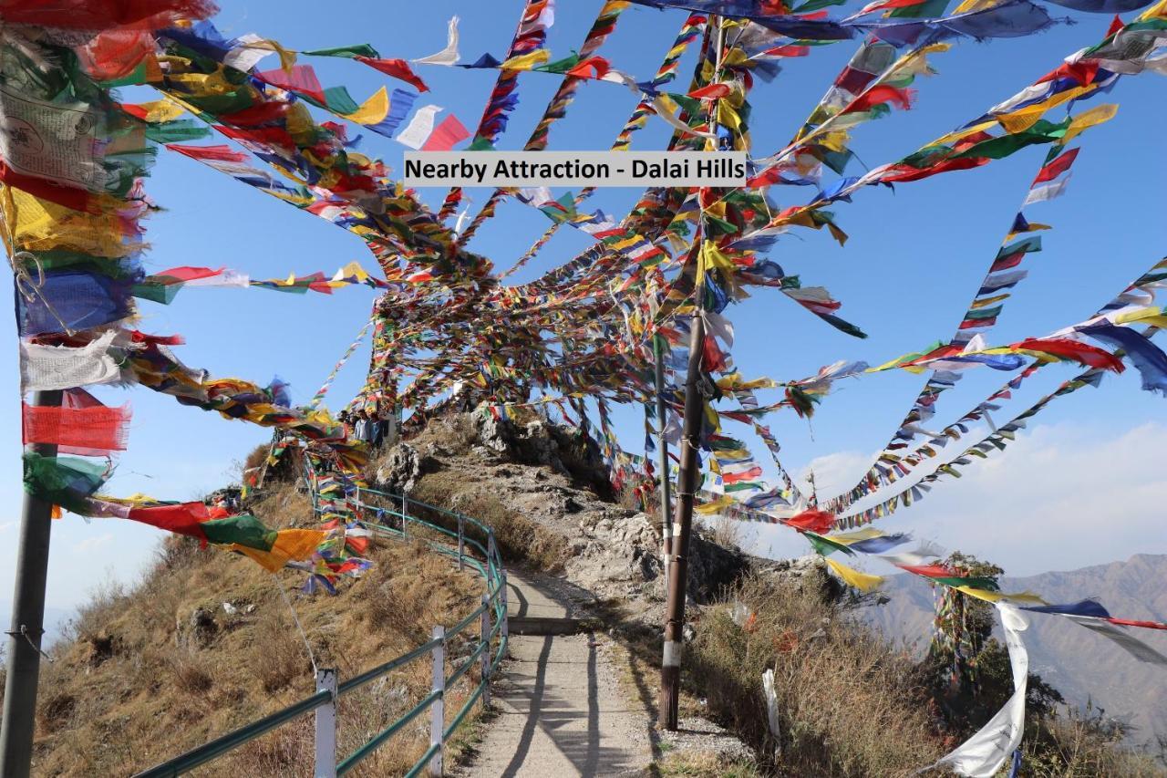 Oyo 13728 Hotel Kempty Valley View Hotel & Restaurant Mussoorie Exteriör bild