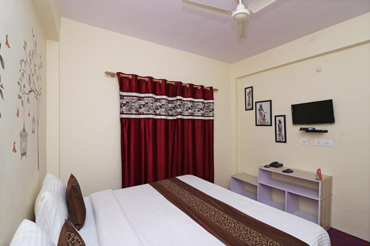 Oyo 13728 Hotel Kempty Valley View Hotel & Restaurant Mussoorie Exteriör bild