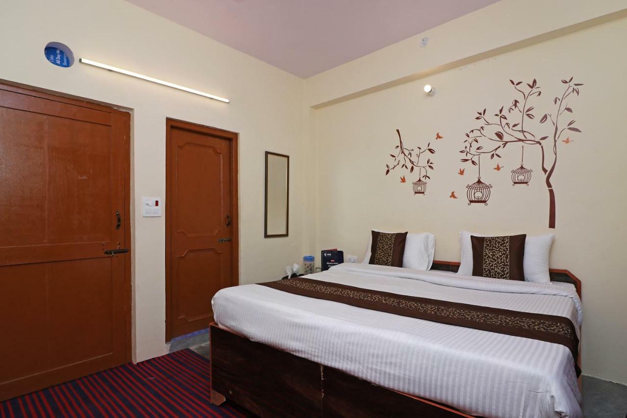 Oyo 13728 Hotel Kempty Valley View Hotel & Restaurant Mussoorie Exteriör bild